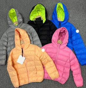 Diseñador Maya niños Chaquetas de plumón ropa de bebé Niños Niñas Marca francesa abrigo para niños con capucha Parka Insignia bordada chaquetas de invierno k8195682