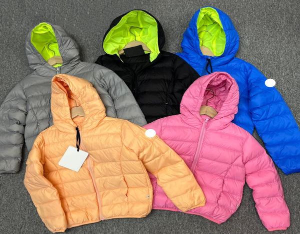 Diseñador Maya niños Chaquetas de plumón ropa de bebé Niños Niñas Marca francesa abrigo con capucha Parka Insignia bordada chaquetas de invierno k3083640