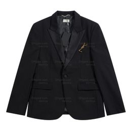 Designer Men Blazer Cotton Linen Coat Veste Veste Vêtements Casual Slim Fit Formal Blazer C131