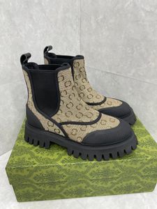 Designer enkellaarzen voor heren en dames Hoge kwaliteit Klassieke stijl leren snowboots met modeletterprint Nylon canvas enkellaarzen Persoonlijkheid motorschoenen