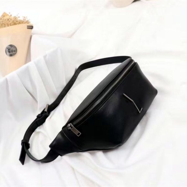 Designer Sac à la poitrine pour hommes et femmes Calfskin Fashion Fashion High Quality Fanny Pack Phone Mobile Phone extérieur Sac de sport Sac de créateur unisexe