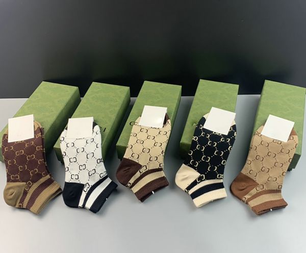 Calcetines de diseñador para hombres y mujeres, cinco marcas, moda de lujo, pareja, deportes, invierno, malla, alfabeto, calcetines de punto, cinturón de algodón, conjunto de 5 piezas.