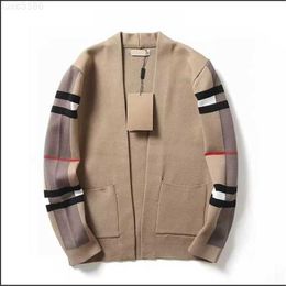 Suéteres tipo cárdigan de otoño e invierno para hombre de diseñador, chaqueta de punto de alta calidad, suéter de negocios cómodo y de ocio de lujolkbl