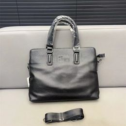 Maletín de diseñador para hombre Bolso de lujo para computadora portátil Bolso de negocios versátil clásico Bolsos de mensajero casuales de moda Bolsos cruzados Estuche adjunto Estuche para documentos