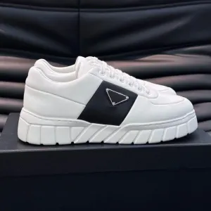 Designer vrijetijdsschoenen voor heren Mode Luxe herenplatformverhoging B22 Mode comfortabele lichtgewicht lederen kleine witte herenschoenen