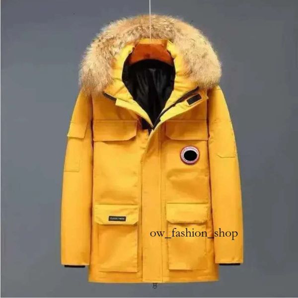 Diseñador de hombres abajo Parkas abrigo de invierno canadiense chaquetas gruesas y cálidas ropa de trabajo chaqueta al aire libre engrosada moda manteniendo vivo alto 853 812