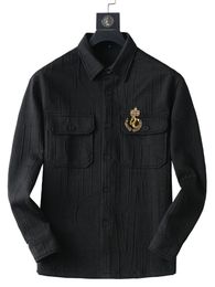 Designer Men's Dress Gentleman's Shirt nouvelle chemise à manches longues anti-rides pour hommes d'affaires Chemise décontractée de luxe AA Vêtements M-3XL ss66 *