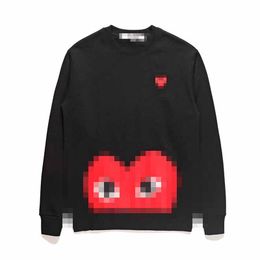 Sweats à capuche pour hommes de concepteur Automne Nouveau Com Des Garcons Sweat-shirt PLAY Lower Half Heart Imprimé Pull à col rond en peluche pour hommes