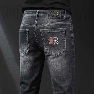 Diseñador Jeans para hombres Diseñador Otoño e invierno Nuevo bordado B Inicio Calidad de gama alta Slim Fit Pequeños pantalones largos rectos Productos europeos K0DA