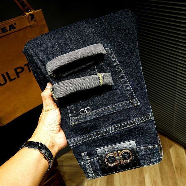 Jeans pour hommes de créateurs Saisons Quatre Marque de mode de luxe Slim Fit Pieds Pantalon Noir Gris Style américain lavé X0NY