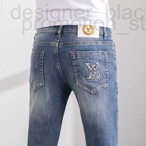 Diseñador Jeans para hombres Primavera y verano Jeans para hombres Bordado en relieve coreano Nostálgico Little Foot Fitness Internacional 28-33