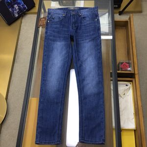 Designer Men's Jeans Spring Fashion Brand Pantalon coréen Slim-Fit Slim Fit épais brodé Bludend Jeanse Grey Fashion Jeans E