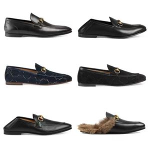 Mocassin mule mule en cuir princetown pour hommes avec fourrure Chaussures en cuir noir Chaîne en métal Hommes Pantoufles en fourrure Chaussures habillées décontractées sandales 01