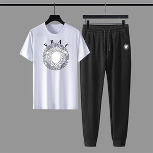 Designer Men's Sports Costume, Sportswear, T-shirt avec motif en lettres, nouvelle chemise, manches courtes décontractées, vêtements d'été à la mode