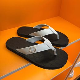 Designer heren sandalen slipper slide Europese en Amerikaanse G gesp flip-flops metalen gesp klem sandaal vrouwelijk leer veelzijdige slijtage zomer size38-46 03