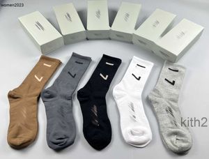 Chaussettes de styliste pour hommes, marque numérique, respirante, une boîte, cinq paires de vêtements, Nov21 hi-q K7SY