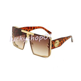 Quadratische Designer-Sonnenbrille für Herren, Retro-Luxus-Sonnenbrille für Damen, hochwertig, bequem, für Reisen, Strandfahrt, übergroß, Farbverlauf, einzelne Nieten