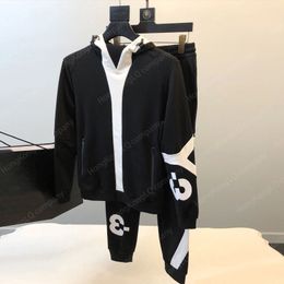 Designer Men Tracksuits Real Y3 Sweat à capuche Pantalage de coutures printemps et de couture d'été Coton Coton
