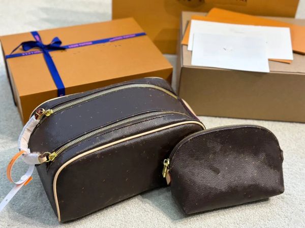 diseñador de hombres que viajan bolsa de aseo mujeres de gran capacidad Lavado cosmético de lujo maquillaje bolsas de aseo Artículos de tocador bolsa de viaje bolsas de maquillaje 2pcs / set Bolso de embrague