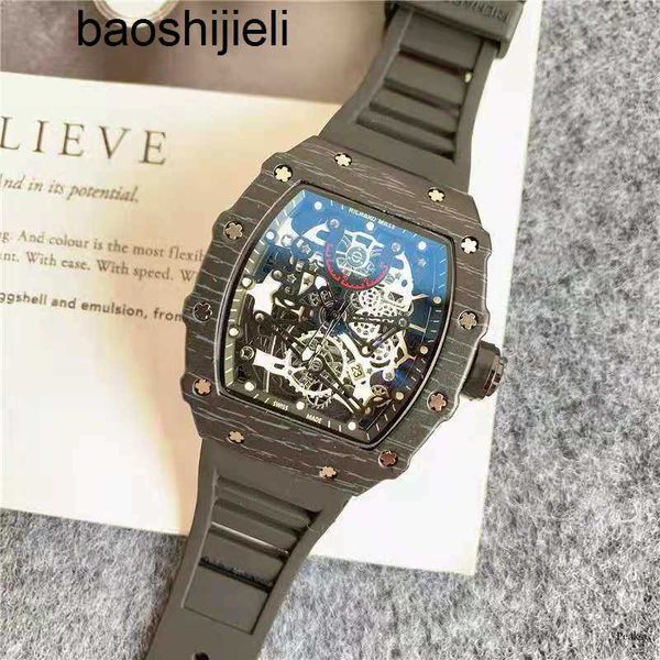 Diseñador Reloj para hombre RichrdsMilers Movimiento mecánico Tourbillon Cuarzo de tres agujas para comercio exterior Forma de barril fantasma de silicona europea y americana