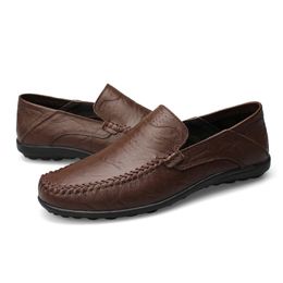 Designer hommes femmes chaussures décontractées hommes slip-on femmes cuir couleur unie kaki baskets de plein air formateurs