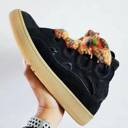 Diseñadores hombres para mujeres zapatos casuales de cuero de cuero real zapatillas de lujo calles calles anchos zapatos de tablero zapatillas leisure entrenadores de hop hop zapatos deportivos femeninos zapatos deportivos