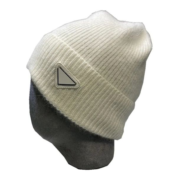 Designer Hommes Bonnet Cap Bonnet De Luxe Bonnet Femmes Chapeau De Crâne Bonnets Tricotés Chapeaux De Ski Snapback Masque Ajusté Unisexe Hiver Cachemire Casual Mode Extérieure Qualité 7 Couleur R7