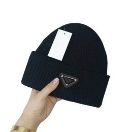 designer heren beanie hoed hoed effen kleur brief outdoor vrouw mutsen motorkap man hoofd warm kasjmier gebreide schedel cap trucker uitgerust hoeden emmer caps