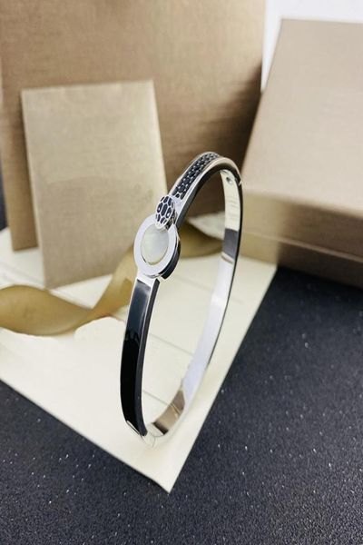 Designer Mens Bracelet Designs in Silver Gold Bangles Bracelets Amitié Charme Tennis Feng Shui Custom Cuch Head Bangle pour3672485