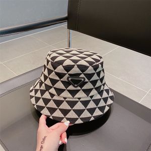 Designer Mens Bucket Hat Dames Wide rand hoeden mode honkbal pet Colorblock Street hoogwaardige caps
