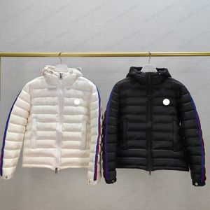 Designer Mens Down Vestes Badge Brodé Femmes Vêtements d'extérieur à capuche Parkas Hiver Chaud Puffer Veste Vêtements Pour Hommes