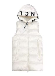 Diseñador Mens Down Vests Capas de letras impresas Capacitación para mujeres ropa de abrigo de invierno impermeable Mc Jacket6740412