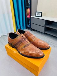 Designer Hommes Robe Chaussures Mocassins Classique Oxford Chaussures De Luxe Bas Top Marron Python Imprimé En Cuir Plat Chaussures D'affaires Mode Conduite Chaussure Chaussures De Mariage Avec Boîte