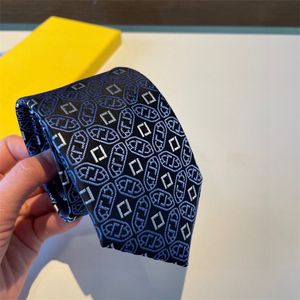 Designer heren handgemaakte zijden stropdassen voor heren Check Letter Geborduurde Mode Stropdas Vader Business Tie Charm Cravate
