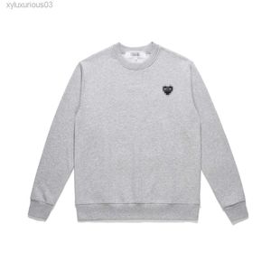 Designer Mens Sweats à capuche Com Des Garcons Gris Cdg Sweat-shirt Play Black Heart Crewneck Sweatshirts Marque XL
