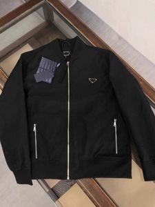 Designer Mens Jackets Hoodies Pra Jacket Wind Breakher Flight Jackets Spring Herfst Fashion Bomber Coat Sports Breeder Casual Zipper Winter O F8CC#
