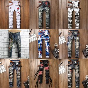 Jeans para hombre Amirly Estilo púrpura Moda de lujo Parches bordados Pantalón de mezclilla desgastado Motorista rasgado Negro Azul hombres lápiz delgado Jean Slim Fit Pantalones