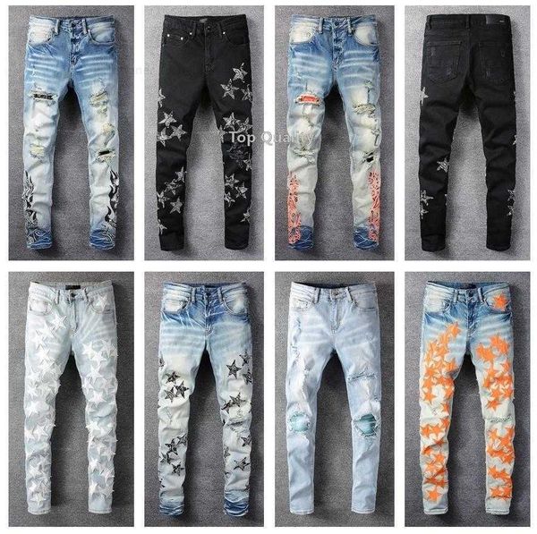 Designer Mens Jeans Cool Style De Luxe De Mode Patchs Brodés Denim Pant Distanced Ripped Noir Noir Bleu Hommes Slim Crayon Jean Slim Fi