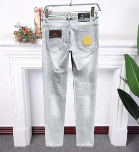 Designer Mens Jeans VV Slim Fit Cotton Nouveau jean d'été Jeans Pantalons gris Pantalons décontractés