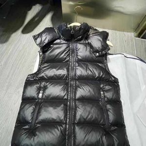 Designer Hommes De Luxe À Capuche Vers Le Bas Gilets marque Femmes Bormes Vers Le Bas Veste D'hiver Veste Brodée Poitrine Badge Chaud Survêtement Vestes l1