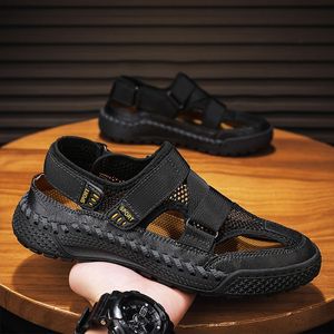 Diseñador Sandalias para hombre para uso de verano Antideslizante Montañismo Vadear al aire libre Zapatos de playa Conducir Bolsa deportiva Zapatos perforados Sandalias de gran tamaño Zapatillas Tamaño 38-47