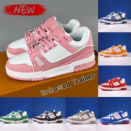 Designer heren schoenen mode luxe dames logo reliëf trainer sneaker kalfsleer leer wit roze groene denim letter overlays platform lage casual sneakers