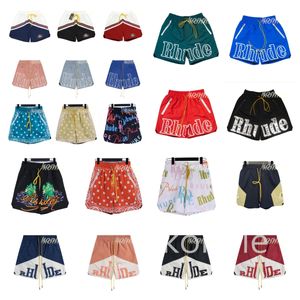 Designer Mens Shorts Rhude Summer Soufflement de plage Shorts hommes Femmes Femelles Mesh décontractées Breffe-Surdimensive Rhude Shorts Traws SwewString Shorts Fashion Beach Pantalon