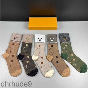 Designer Hommes Chaussettes Femmes Coton All Match Classique Cheville Lettre Respirant Noir et Blanc Football Basketball Sports Sock 86441 PNU4