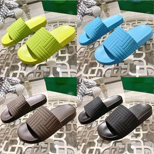 Designer heren dikke bodem slippers platform badkamer dia's niet-slip mode ontwerp platte schoenen vrouwelijk ontspannen slippers schoenen schoenen slippers sandalen maat 35-46