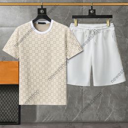 Designer Mens Tracksuits Summer Double Letter Imprimé T-shirts Luxury Montage Sport Cost Coton Cotton Men Shorts et T-shirts T-shirts xxxxl 4xl