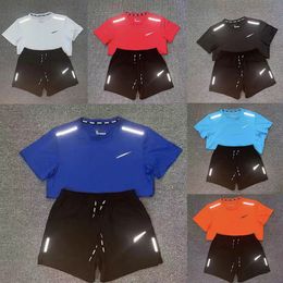 Designer Mens TracksuitTs Tech Set TrackSuit Shirts Short Biscus en deux pièces Fiess Suit Imprimé séchage rapide et t-shirt de basket-ball de sports de sport respirant