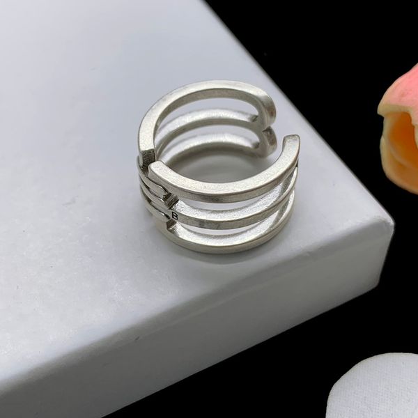 Bague de styliste en forme de côtes pour hommes et femmes, anneau créatif à la mode ajouré à géométrie irrégulière, anneaux Hip Hop, bijoux cadeaux