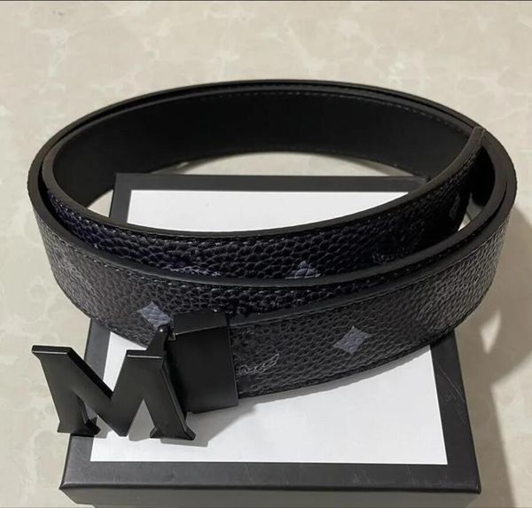 Designer Mens Femmes Belt Courteaux classiques pour femmes Business Casual Belt Wholesale Black Mens Womens Metal Buckle Leather Metallic Cintura 2D25D