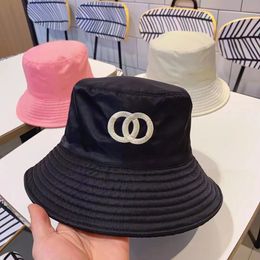Diseñador para hombres sombrero de cubo para mujer sombreros ajustados de verano diseñador de playa para hombres y mujeres sombrero de pareja letra impresa tendencia casual